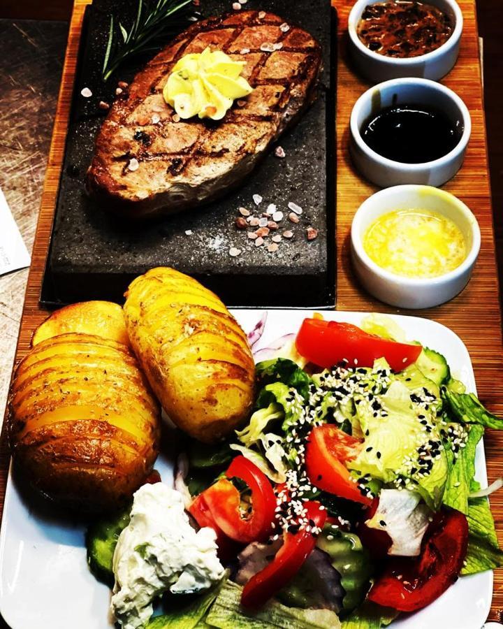 Restauracja I Noclegi Izba Rybacka W Krainie Wygaslych Wulkanow Podgorki Buitenkant foto