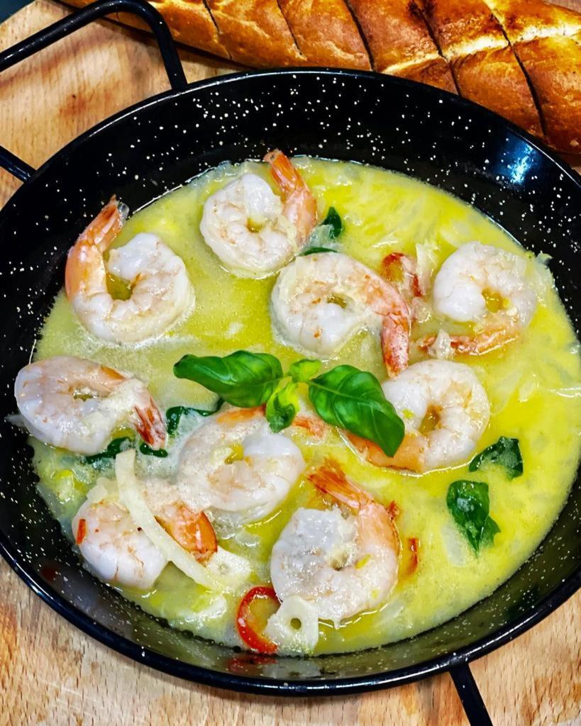 Restauracja I Noclegi Izba Rybacka W Krainie Wygaslych Wulkanow Podgorki Buitenkant foto