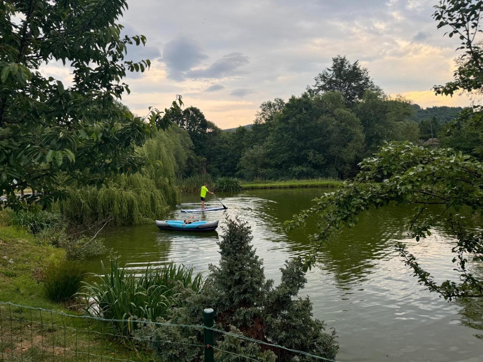 Restauracja I Noclegi Izba Rybacka W Krainie Wygaslych Wulkanow Podgorki Buitenkant foto